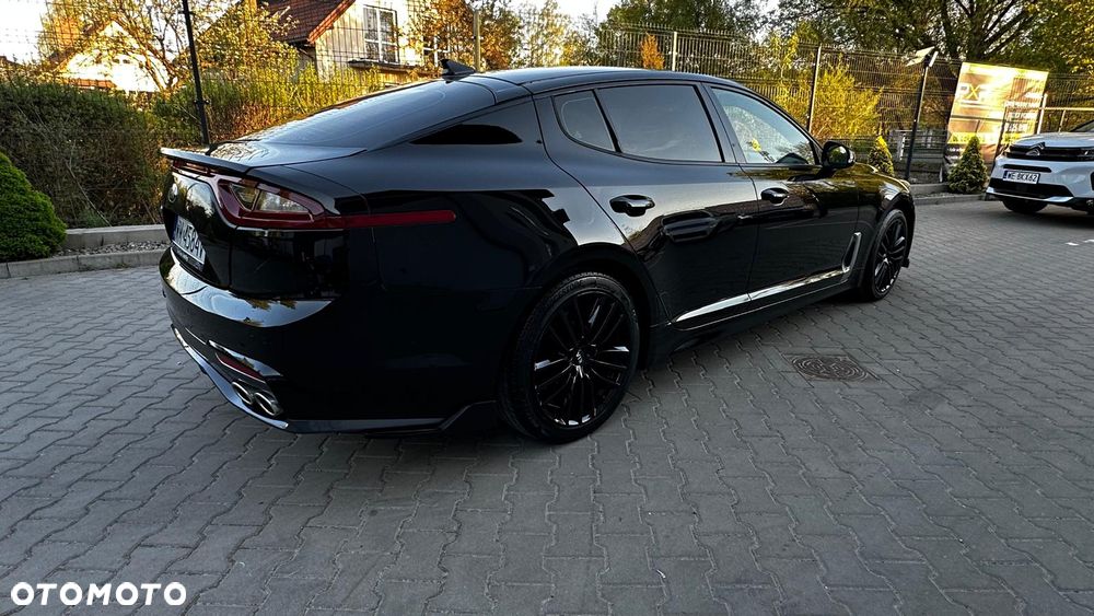 Kia Stinger 2.0 T-GDI GT Line - 4