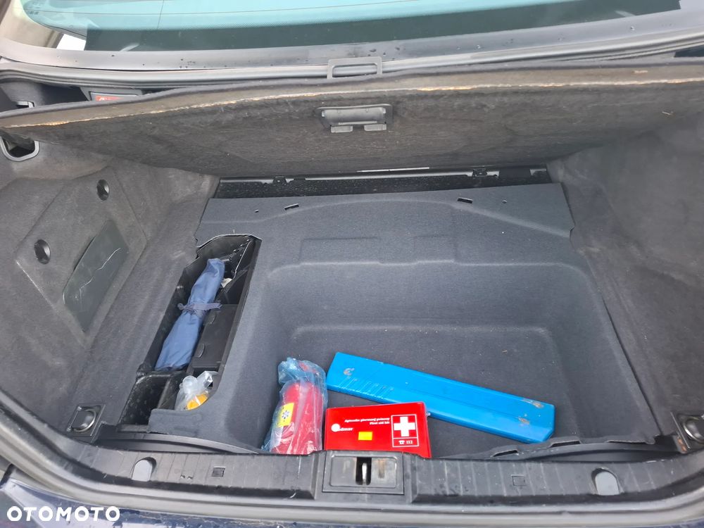 Mercedes-Benz Klasa E 220 CDI Automatik Classic - 15