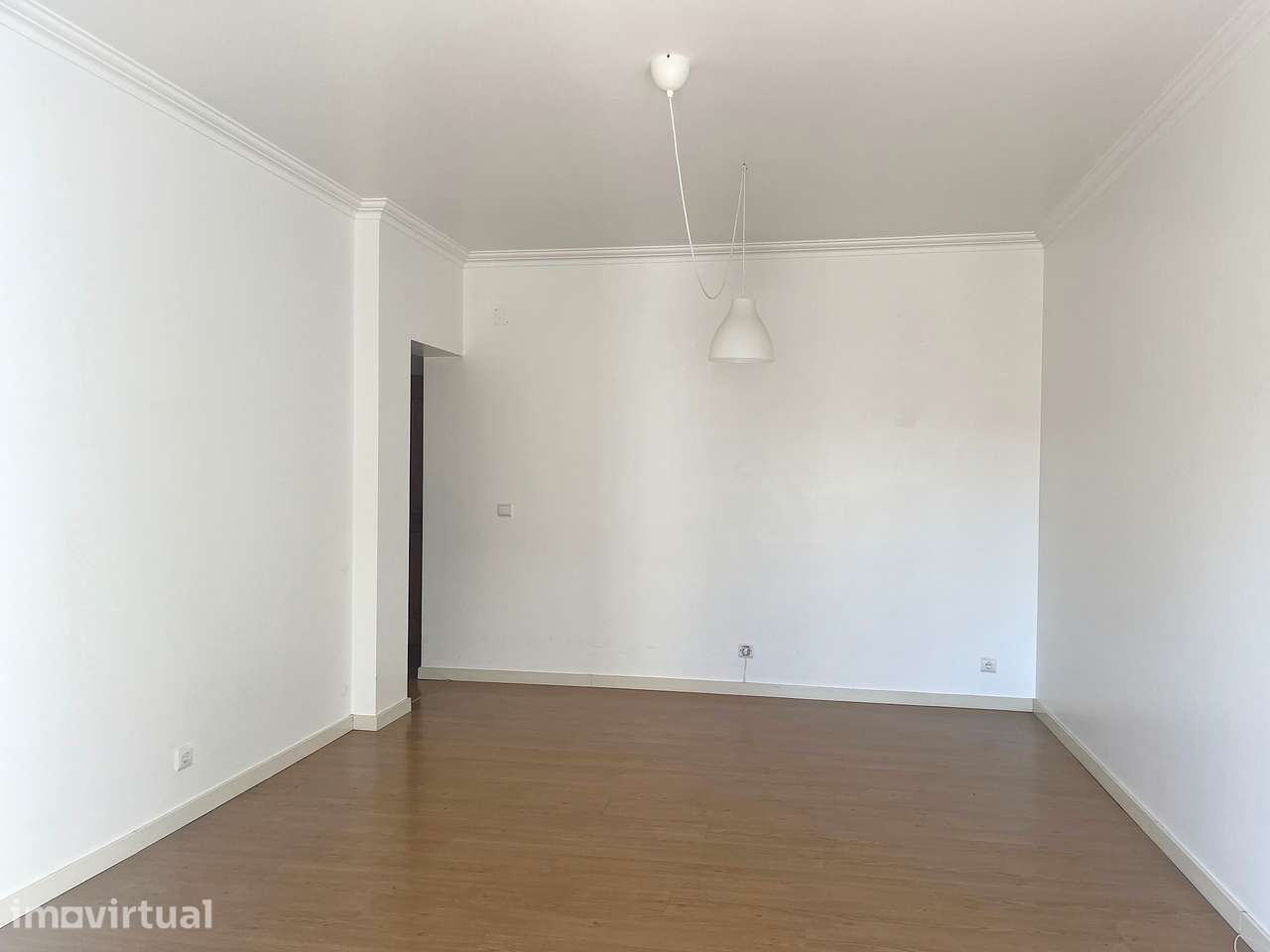 Apartamento T3 no Centro do Bombarral c/Varanda e 2 Lugares de Garagem - Grande imagem: 3/34