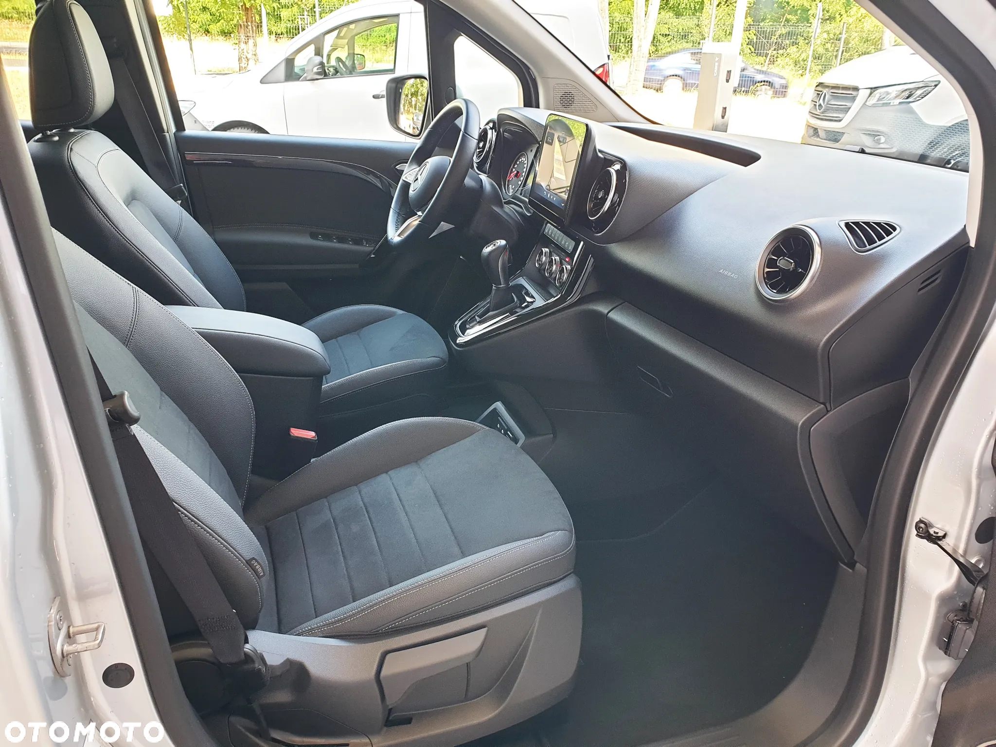 Mercedes-Benz Klasa T 180 d Style - 19