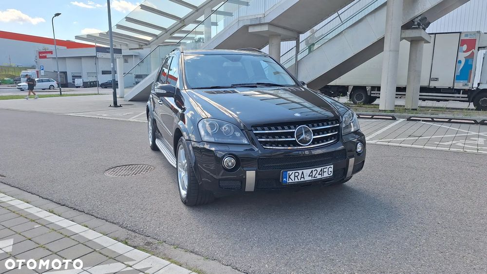 Mercedes-Benz ML 63 AMG 4-Matic - 4