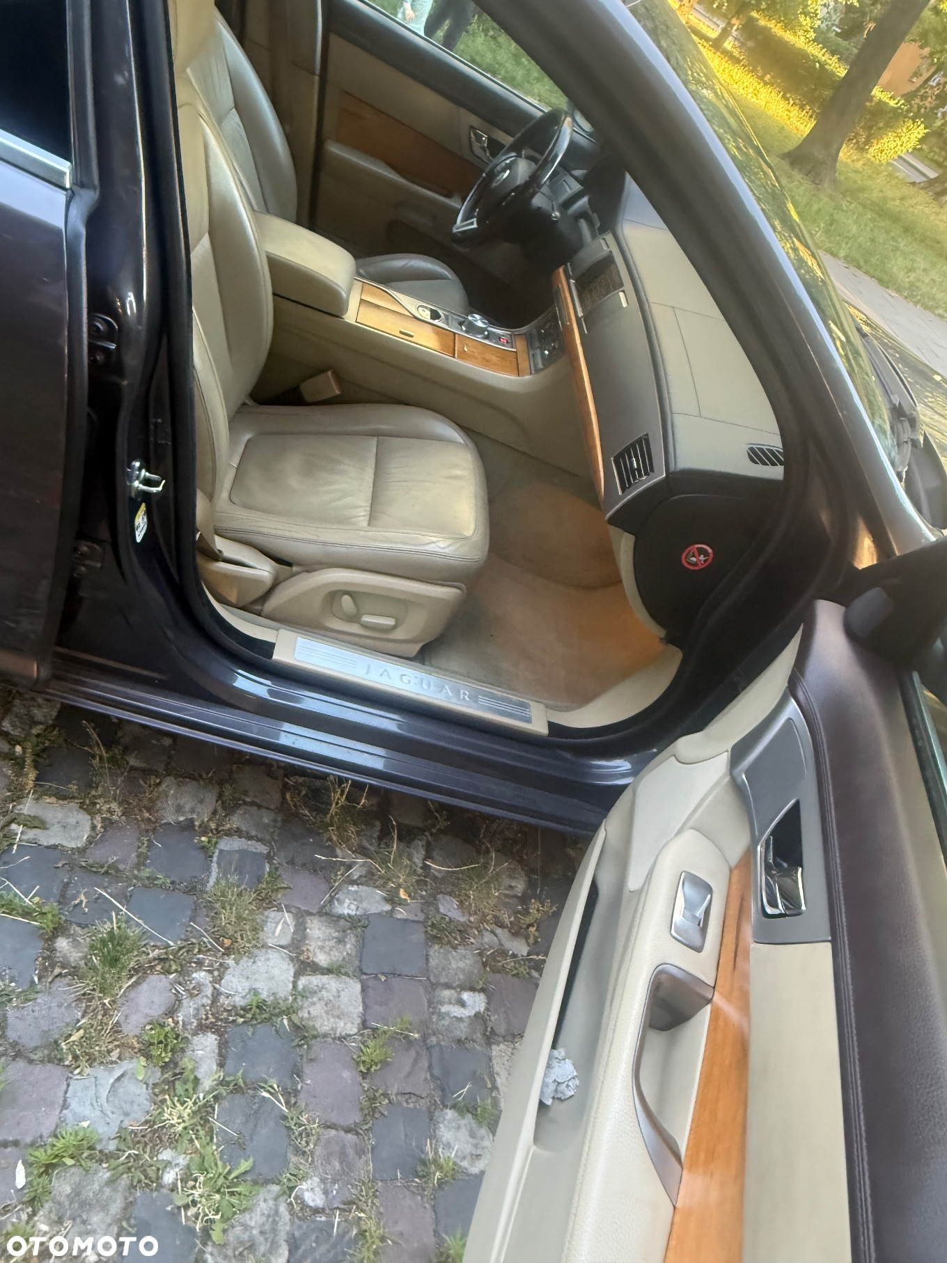 Jaguar XF 2.7 V6 D Luxury - 7
