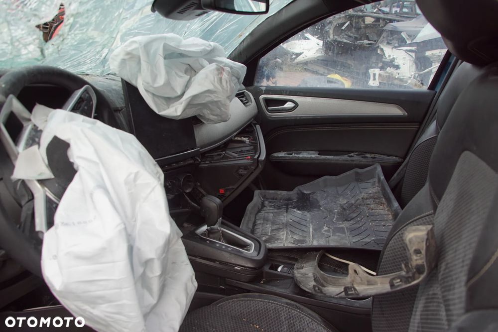 Auto na części - Renault Arkana Lift 1.3 TCE 140 KM H5H490 DW5007 TERRF 2024R Silnik Skrzynia Drzwi Błotnik Zderzak Klapa Lampa Lusterko Klamka Szyba Deska Kokpit Sterownik Moduł Czujnik Licznik Wyświetlacz Panel Kierownica - 11