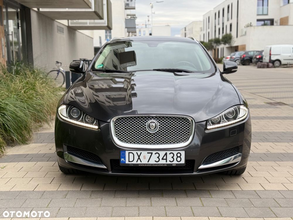 Jaguar XF - 27