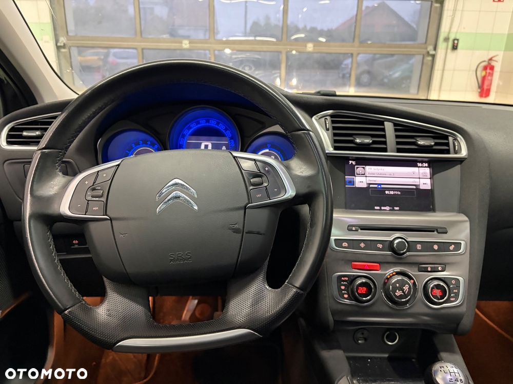 Citroën C4 PureTech e-THP 130 Business Class - 23