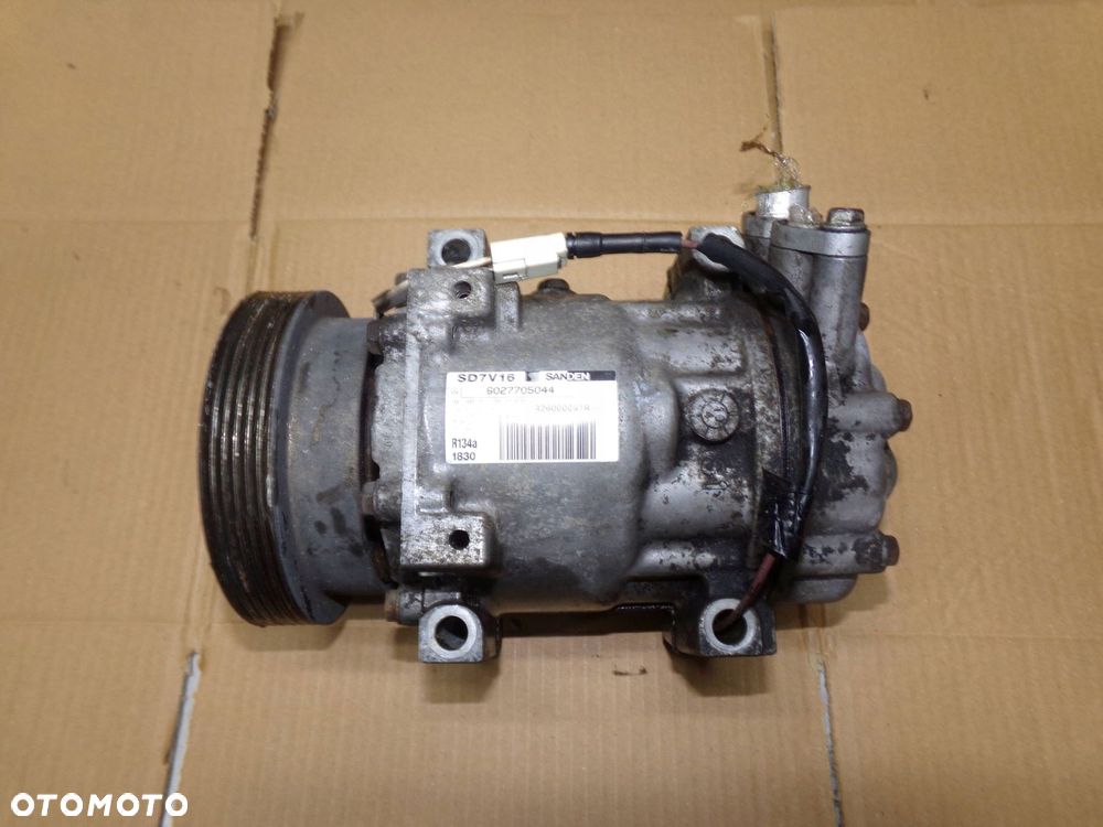 sprężarka klimatyzacji 926000097r duster sandero 1.4 1.6 - 1