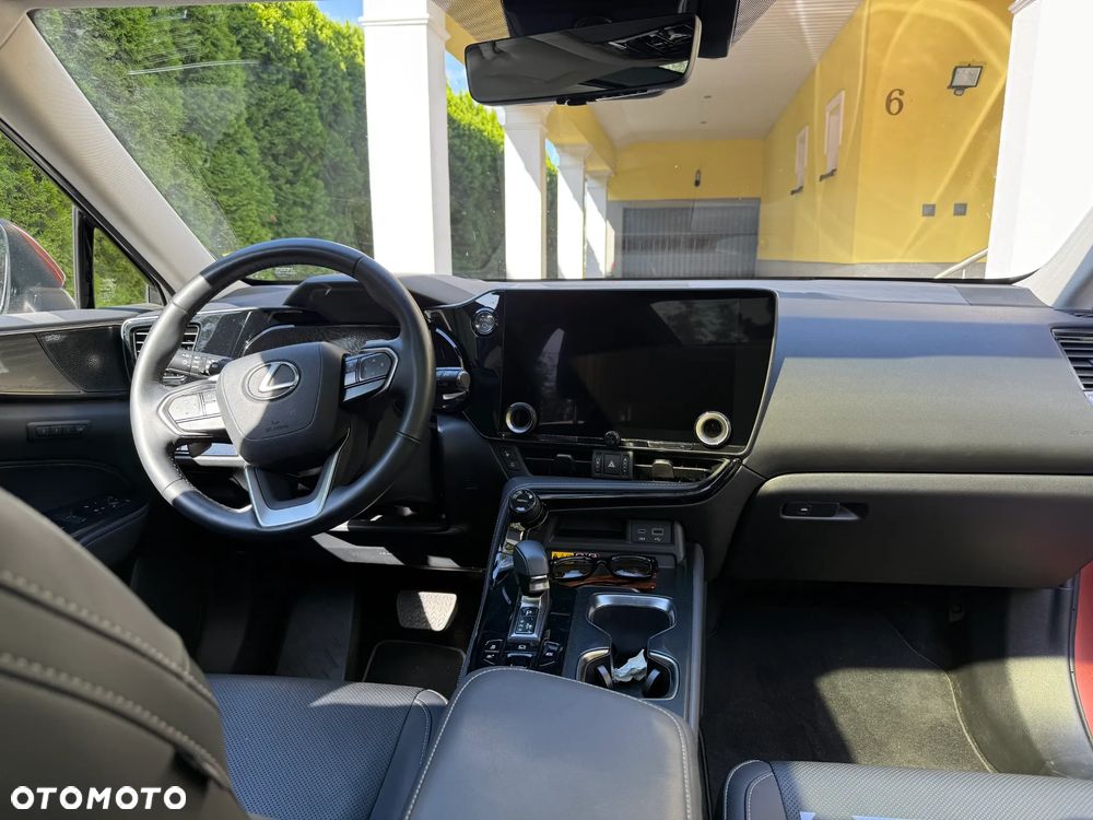 Lexus NX 350h Omotenashi AWD - 11