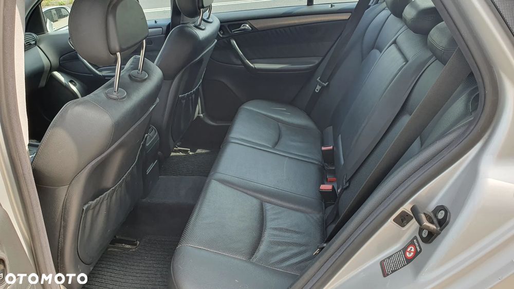 Mercedes-Benz Klasa C 240 4Matic Avantgarde - 7