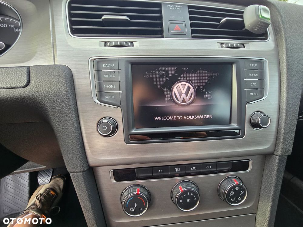 Volkswagen Golf 1.6 TDI BlueMotion Trendline - 15