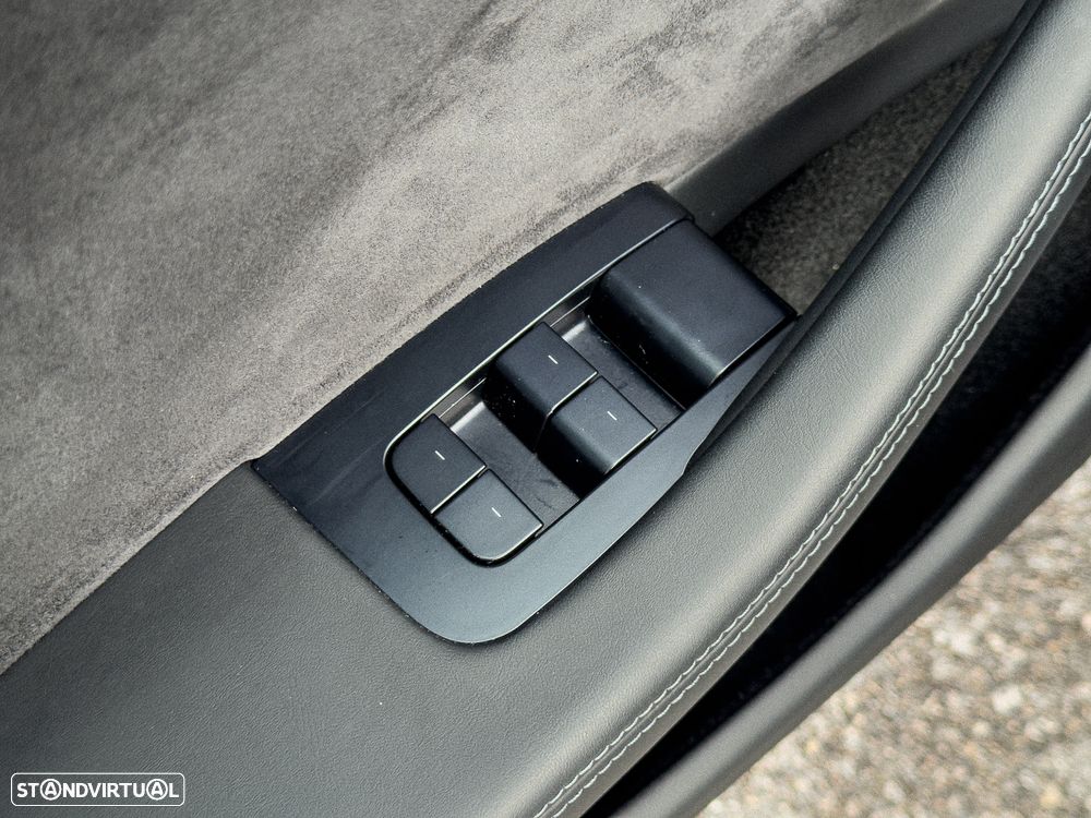 Tesla Model 3 Long Range Tração Integral Premium - 16