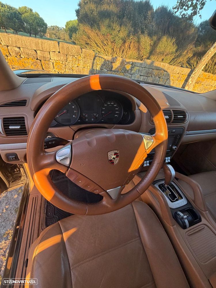 Porsche Cayenne Tiptronic - 10