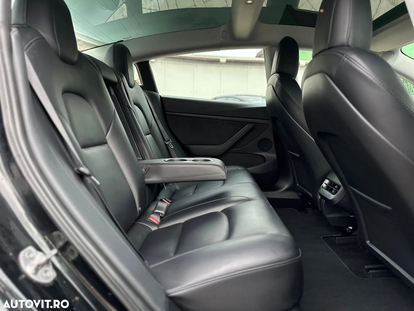 Tesla Model 3 Langstreckenbatterie Allradantrieb Dual Motor Performance - 33