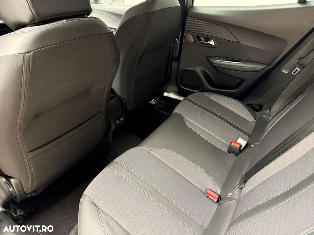 Peugeot 2008 - 11