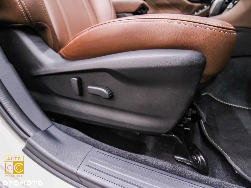 Subaru Forester 2.0i-L Platinum (EyeSight) Lineartronic - 38