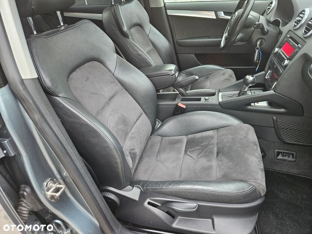 Audi A3 Sportback 1.2 TFSI S tronic S line Sportpaket - 15