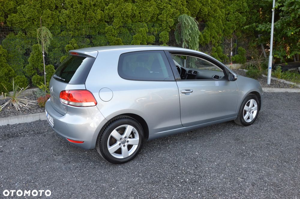 Volkswagen Golf - 18