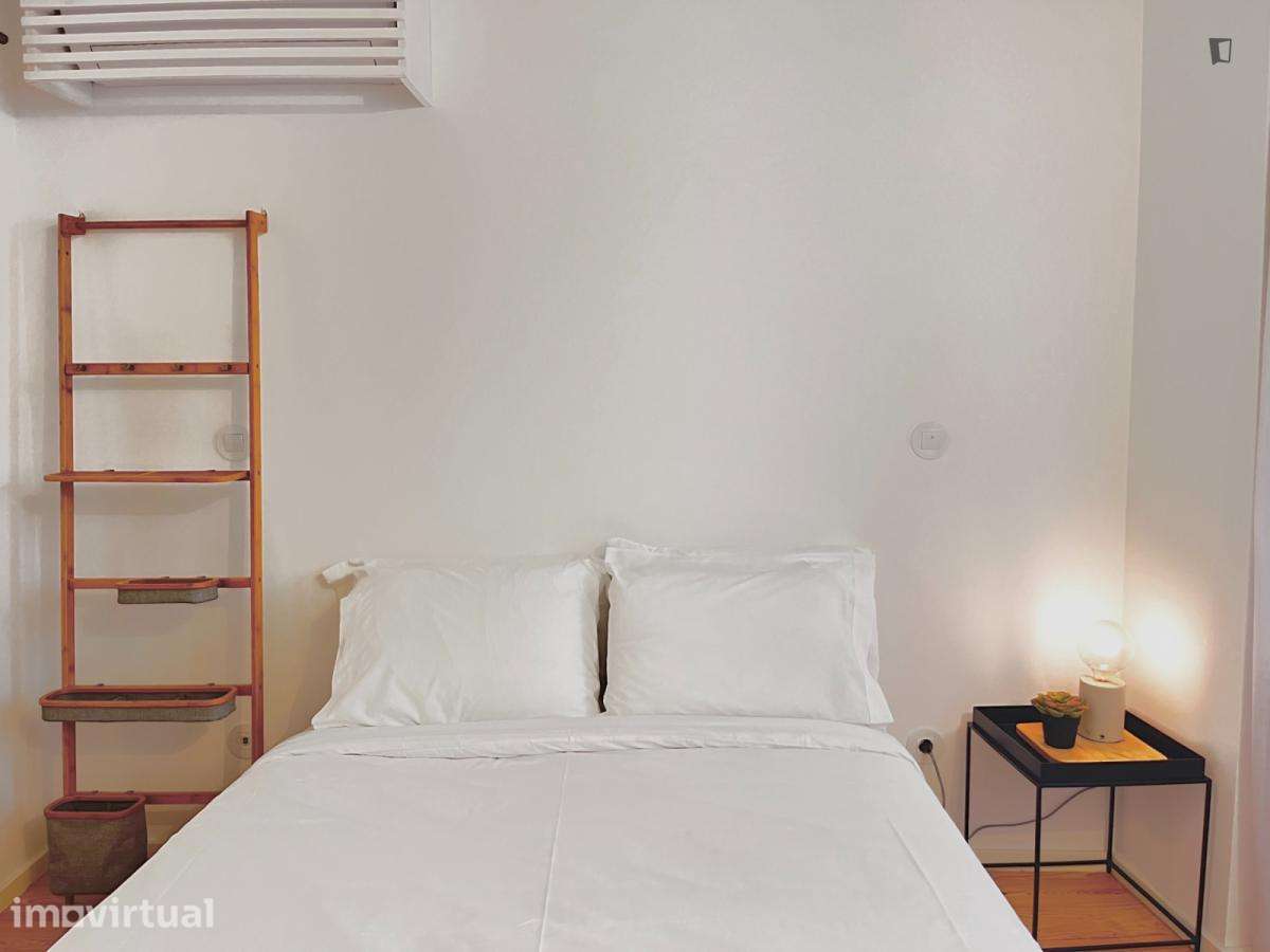 Quarto - localizado em Alta Universitária Coimbra - Grande imagem: 5/21