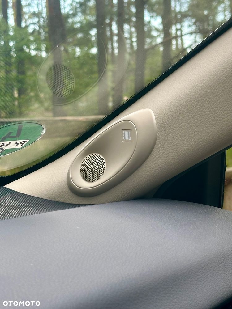 Toyota Camry Executive - 11