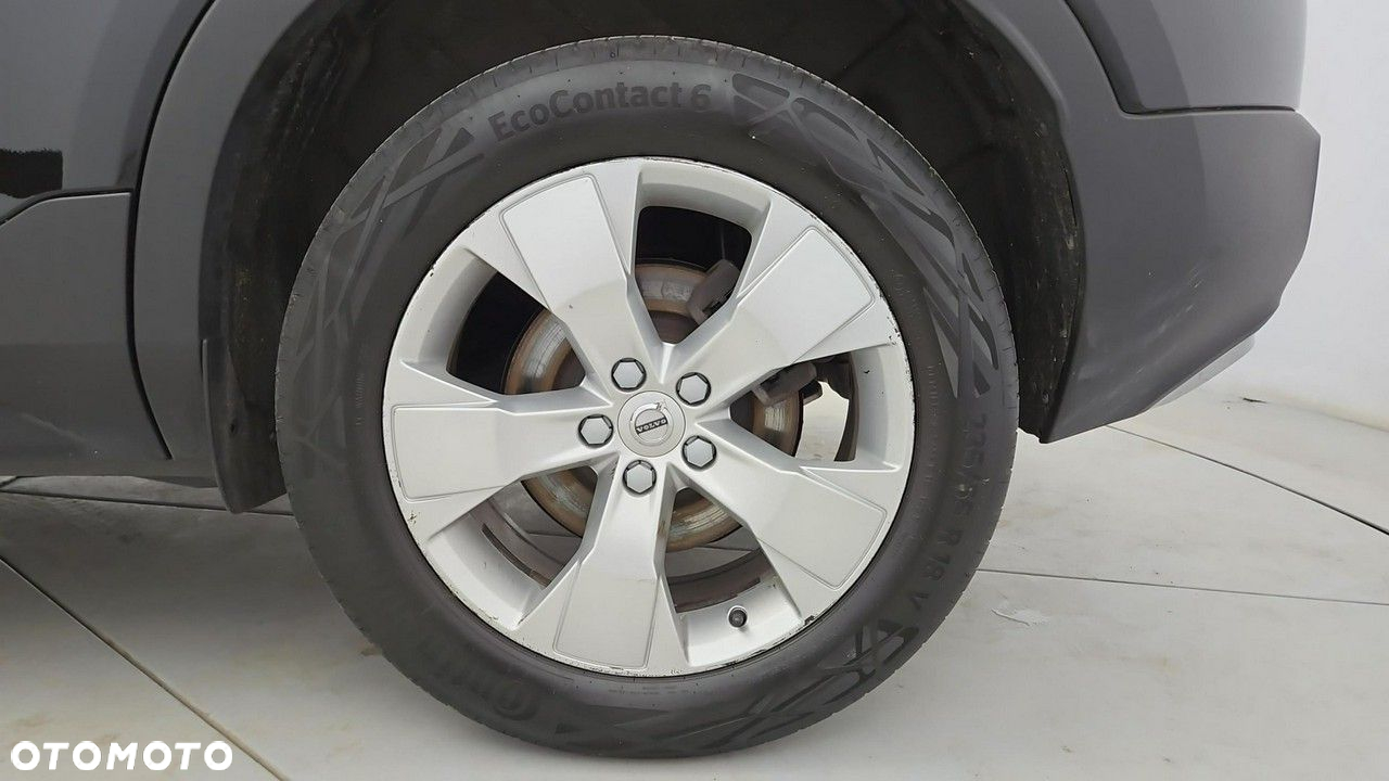 Volvo XC 40 - 25