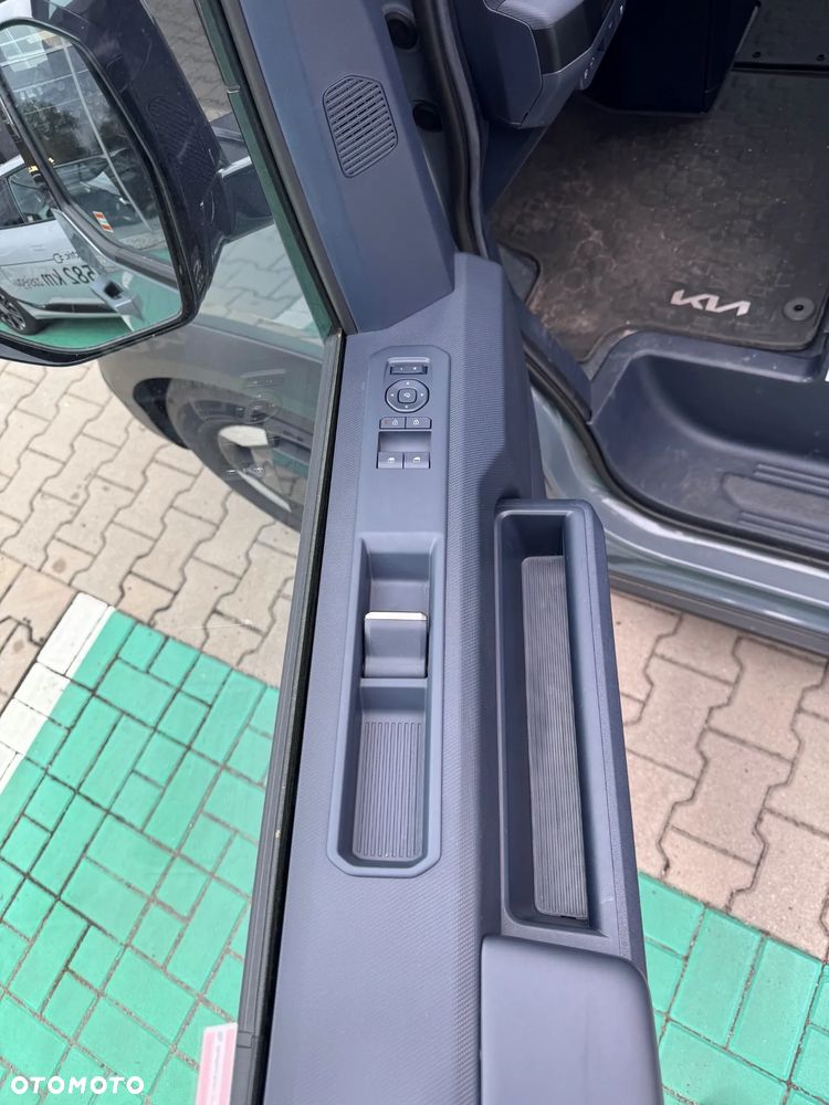 Kia PV5 - 6