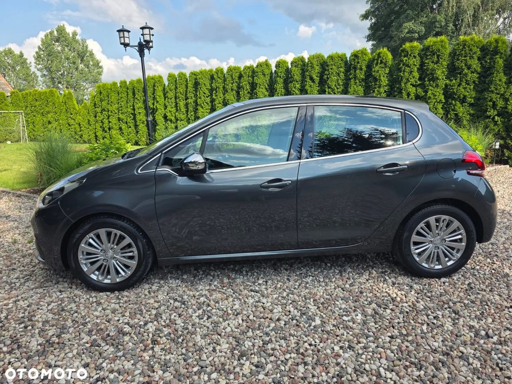Peugeot 208 1.2 PureTech Allure - 16