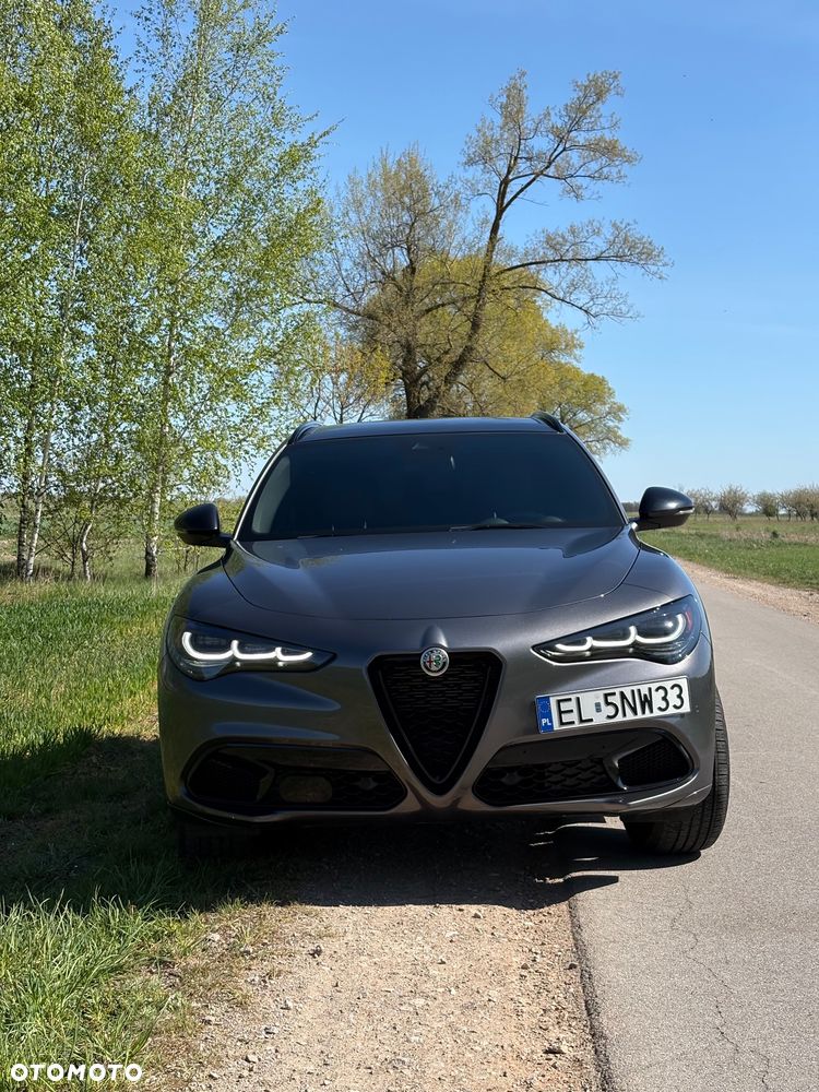 Alfa Romeo Stelvio 2.0 Turbo 16V AT8-Q4 Ti - 2