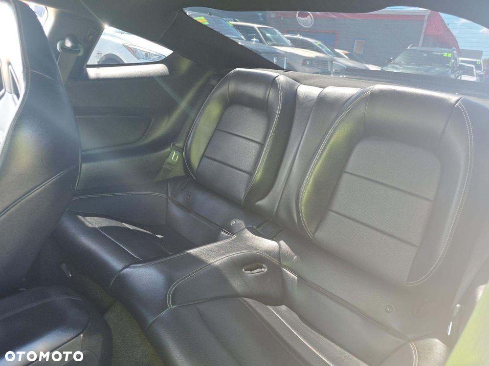 Ford Mustang 5.0 V8 GT - 9