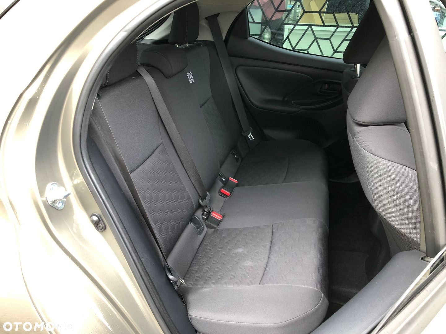 Toyota Yaris - 25