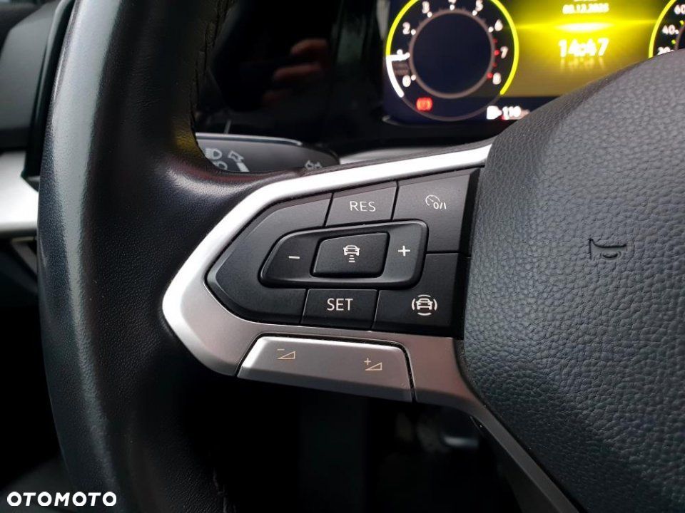 Volkswagen Golf - 14