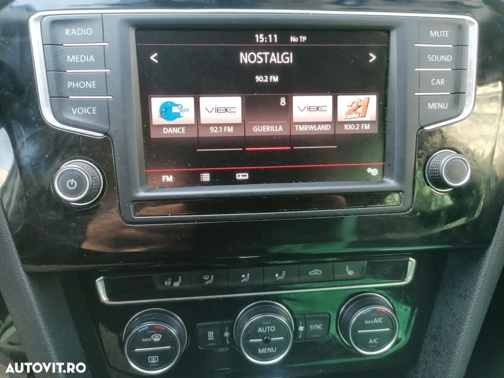 Volkswagen Passat 2.0 TDI SCR DSG Comfortline - 4