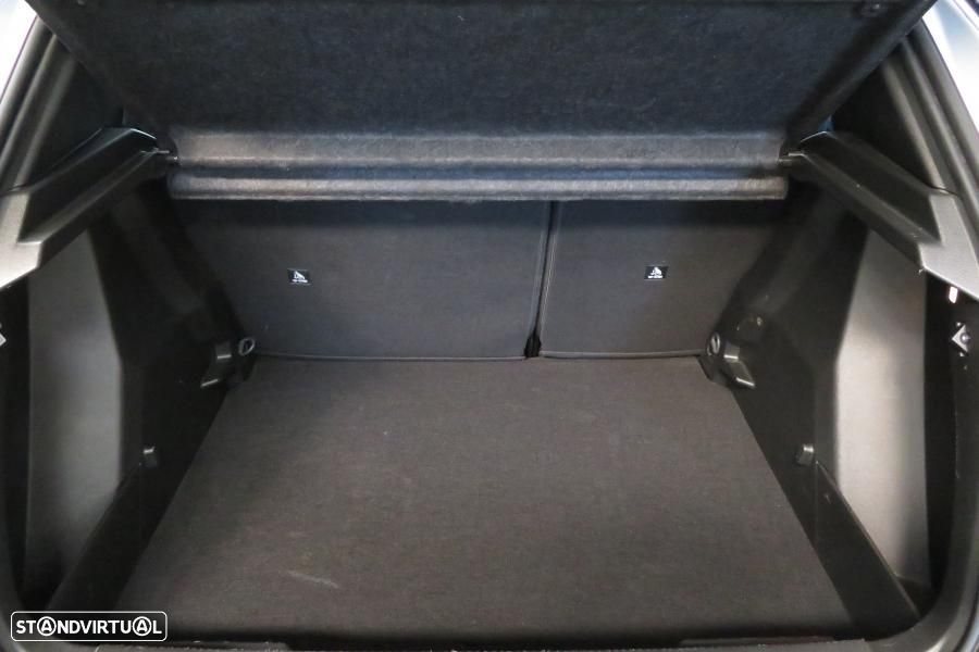 Peugeot 2008 1.2 Hybrid Allure e-DCS6 - 22