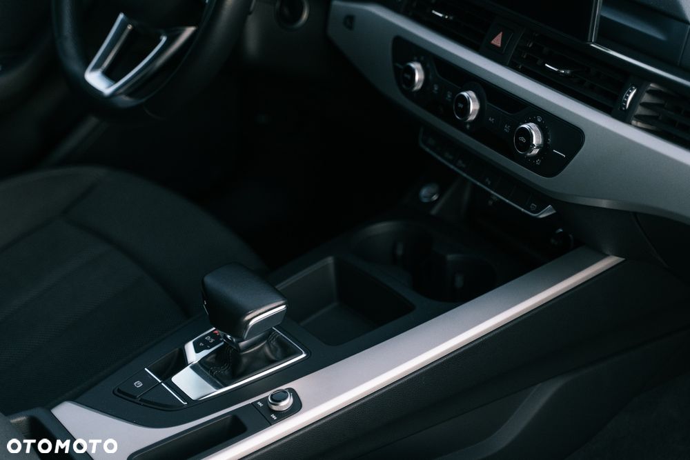 Audi A4 Avant 35 TDI mHEV S tronic - 15