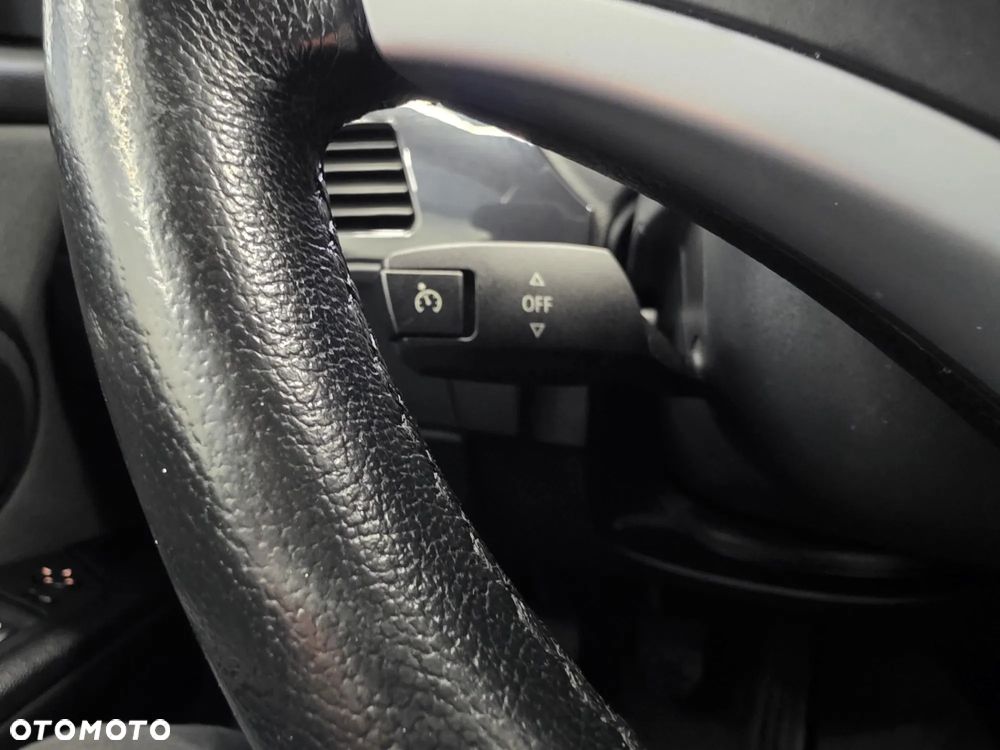 BMW Seria 3 318i Edition Lifestyle - 36