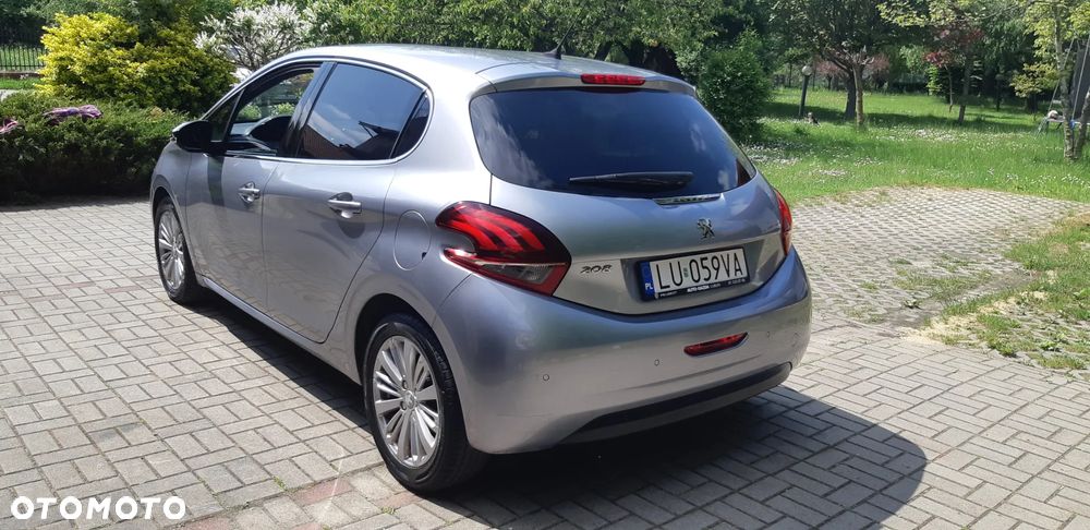 Peugeot 208 1.2 PureTech Allure S&S - 5
