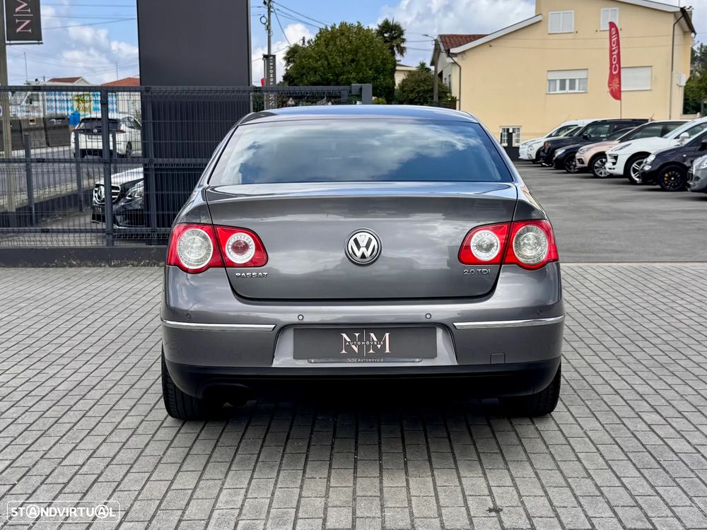VW Passat 2.0 TDI Highline - 5