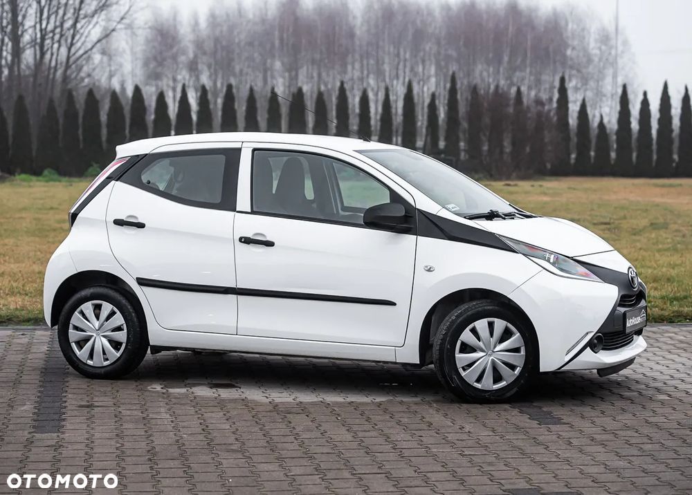 Toyota Aygo x-play Eco - 9