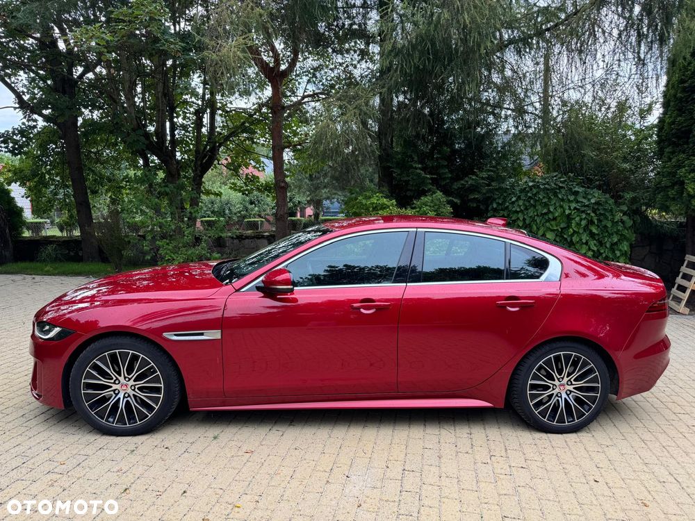 Jaguar XE 2.0 D180 R-Dynamic S - 5