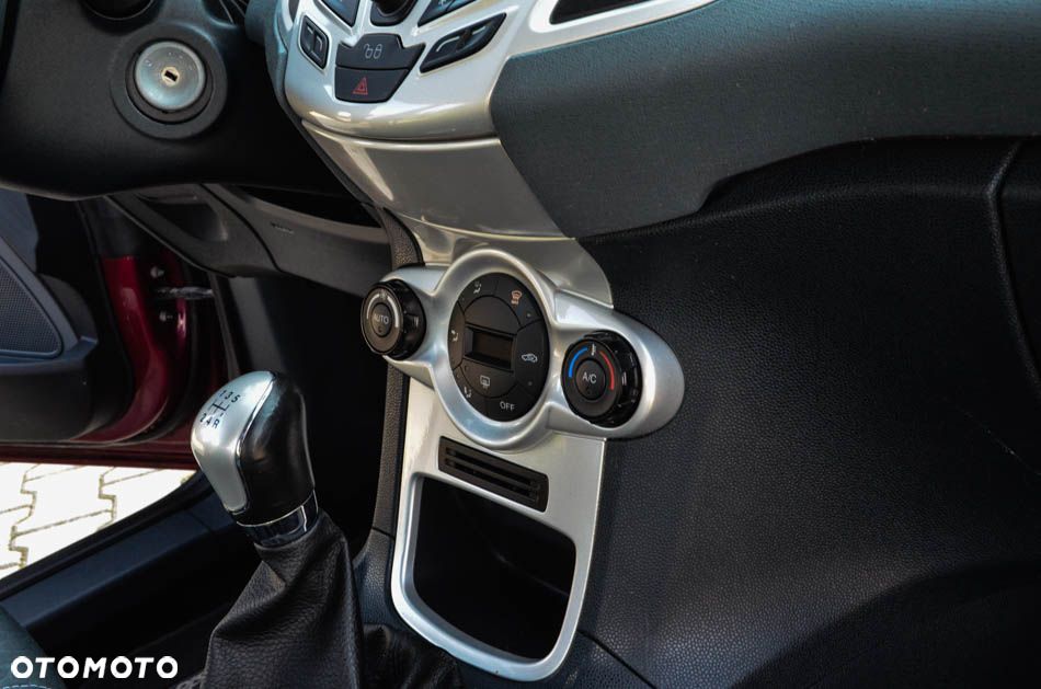 Ford Fiesta 1.25 Titanium - 39