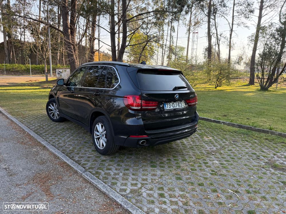 BMW X5 25 d sDrive Comfort 7L - 4