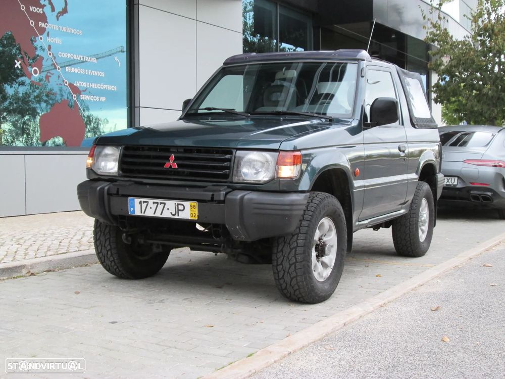 Mitsubishi Pajero - 1