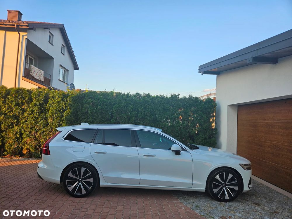 Volvo V60 T4 Momentum Pro - 12