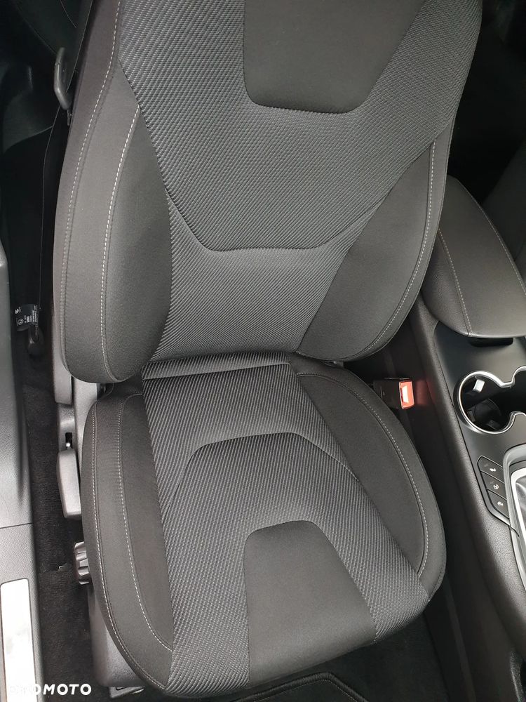Ford Mondeo 2.0 TDCi Titanium PowerShift - 29