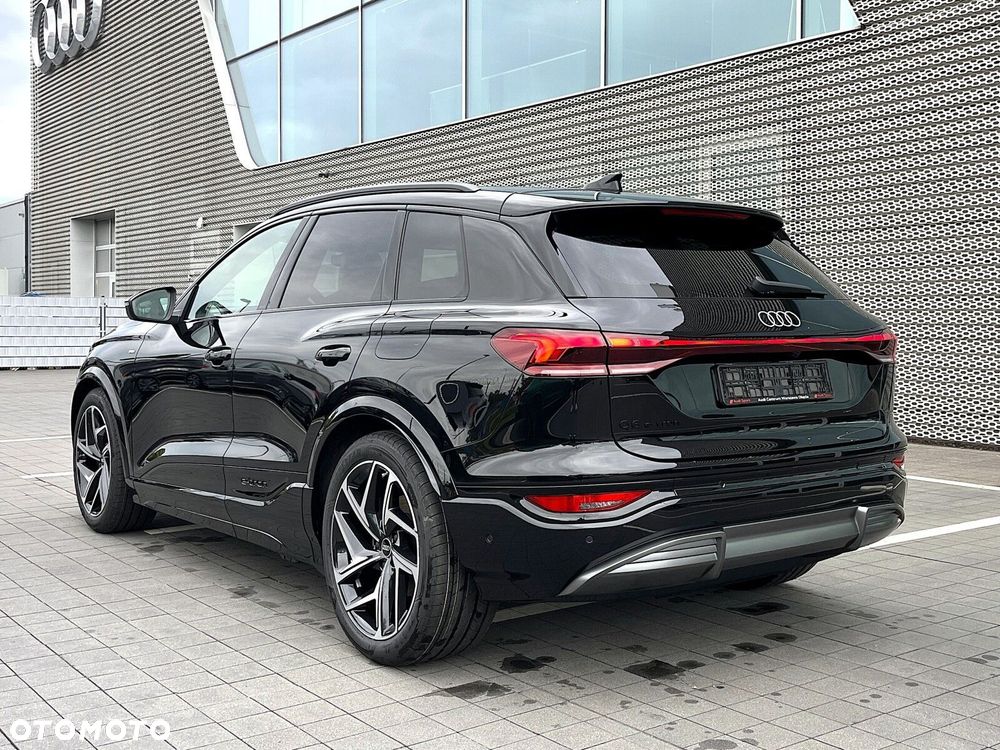 Audi Q6 e-tron - 12