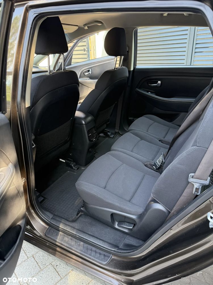 Kia Carens 1.6 GDI M 7os - 13