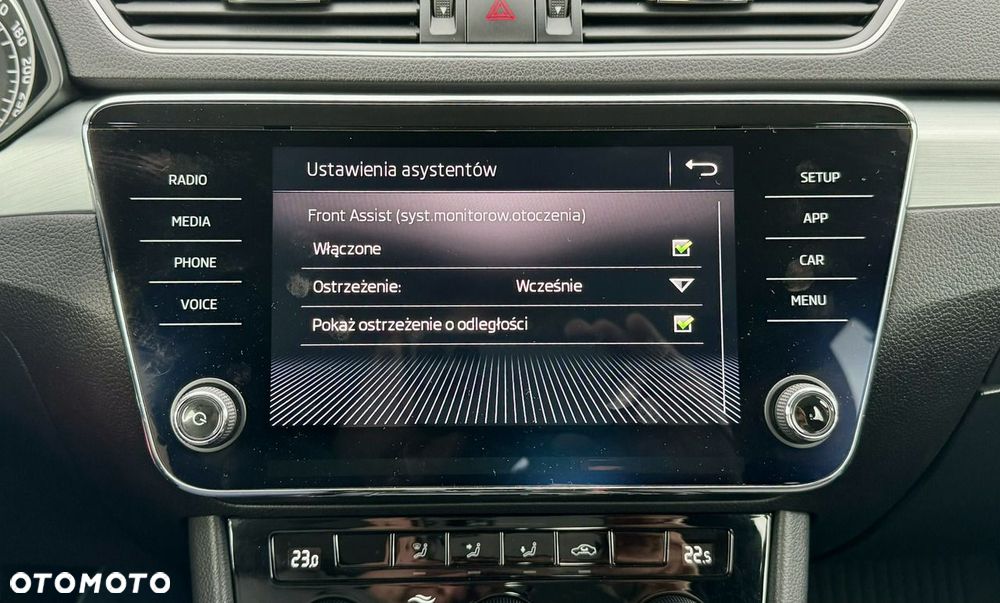 Skoda Superb 2.0 TDI SCR Ambition - 35