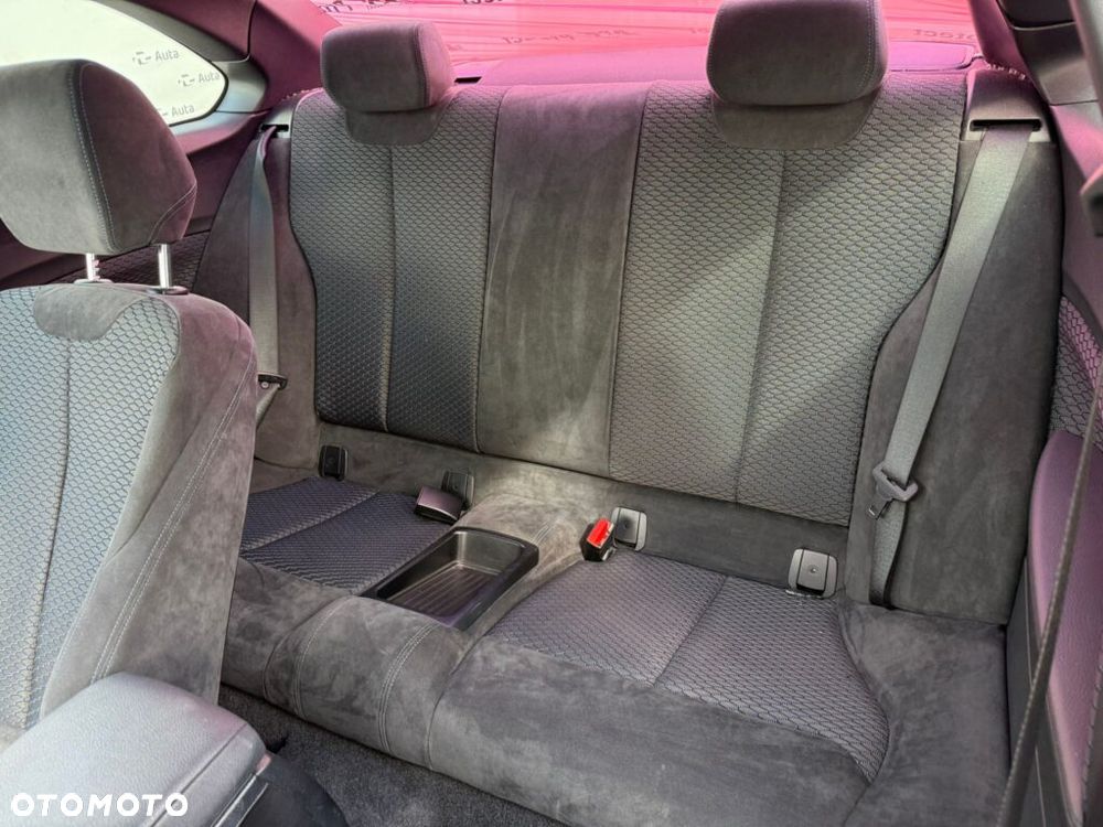 BMW Seria 2 218d M Sport - 14