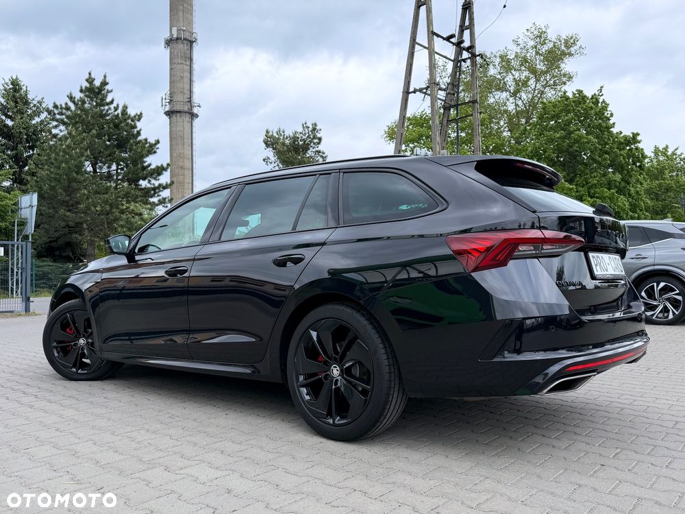 Skoda Octavia 2.0 TDI DSG RS - 9
