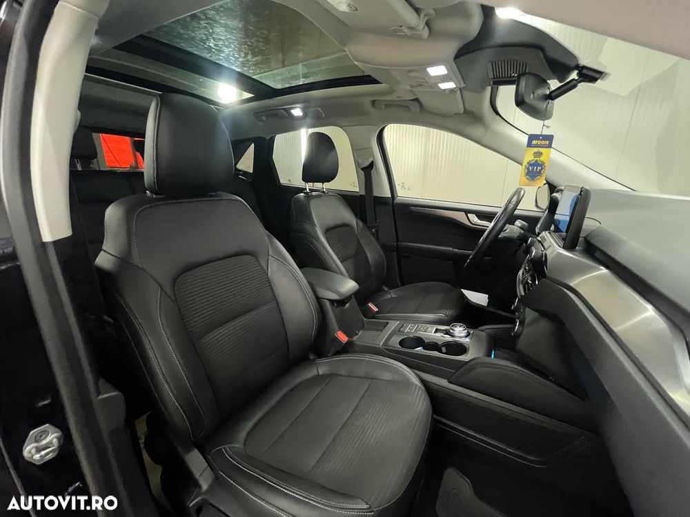 Ford Kuga 2.5 Duratec PHEV Titanium X - 11