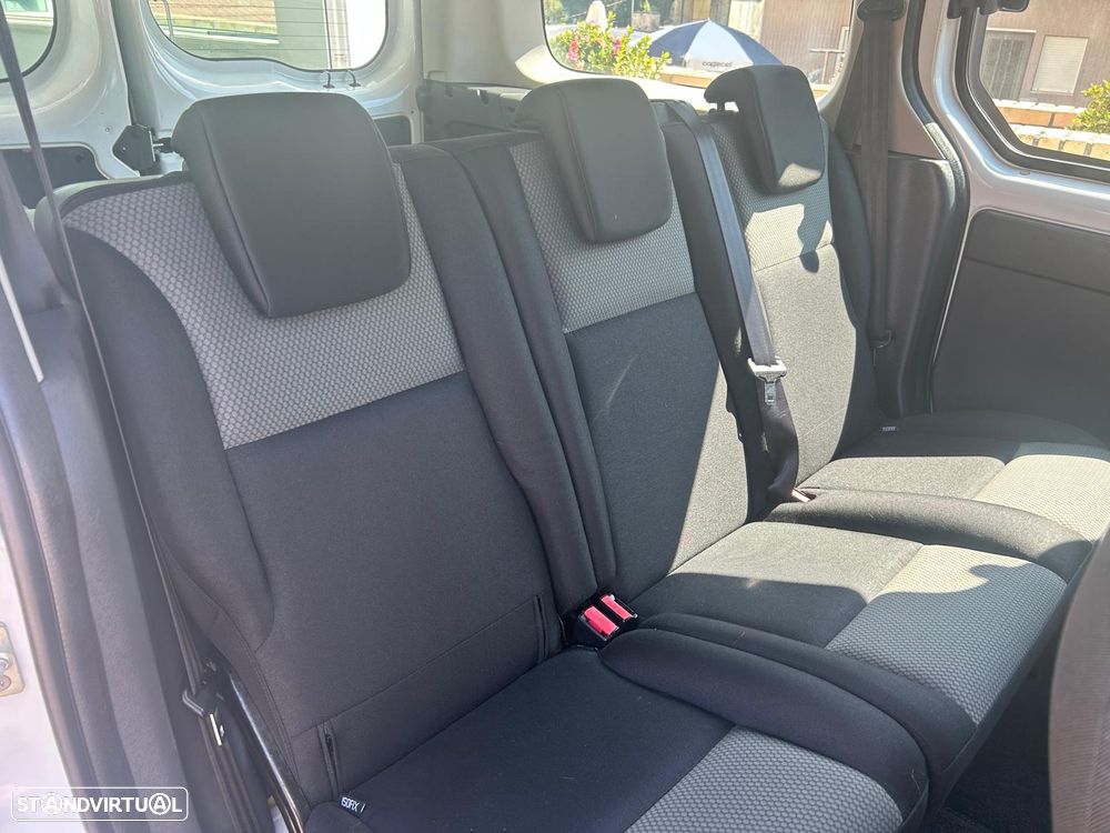 Renault Kangoo Z.E. 33 - 7