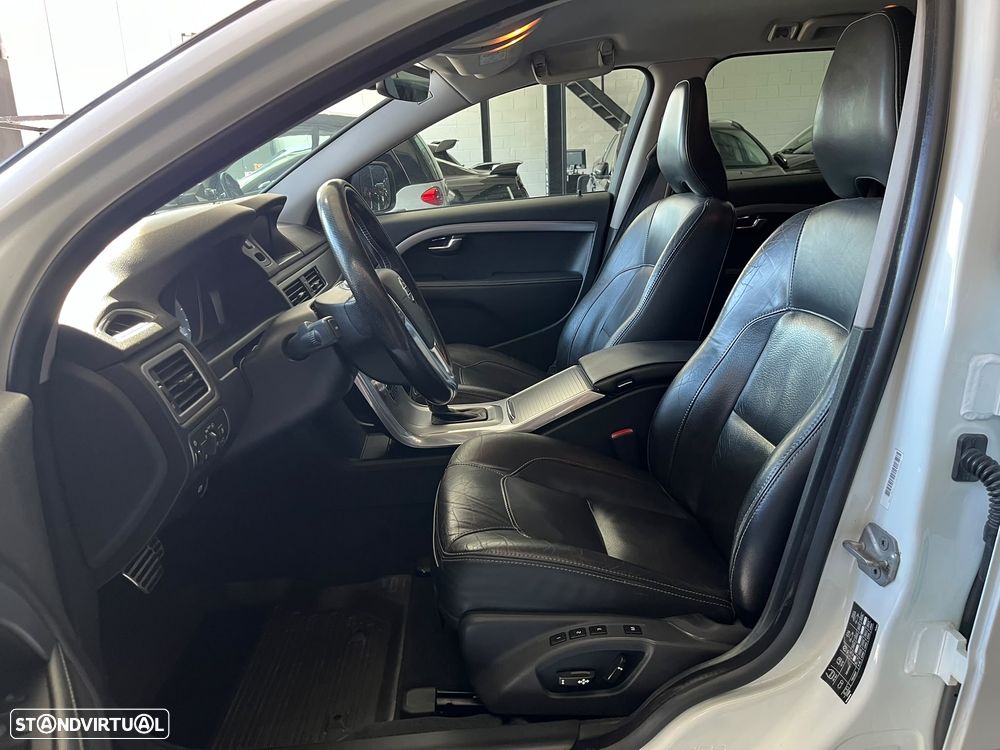 Volvo XC 70 2.0 D4 Momentum Geartronic - 10